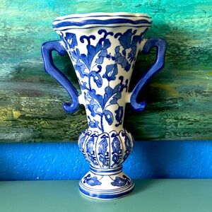 Blue and White Porcelain Wall Pocket Planter Chinoiserie vase